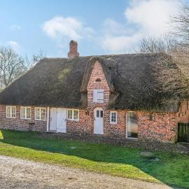 Amazing Home In Hojer With 1 Bedroom And Wifi, hotel u gradu Højer