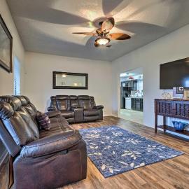 Ocean Springs Home w/ Sunroom ~ 5 Mi to Beach