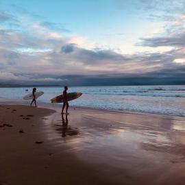 U2 at Moana Beach Esplanade - Exclusive 2 Bdrm Apt - WiFi - Spa - Pet Friendly, hotelli kohteessa Moana