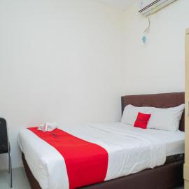 RedDoorz near Flyover Arjosari Malang
