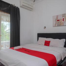 RedDoorz at Paris Ocean, hotel v destinaci Yogyakarta