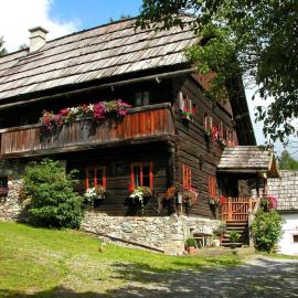 Farmhouse in Weißpriach near Mountain Lakes, hotell i Weisspriach