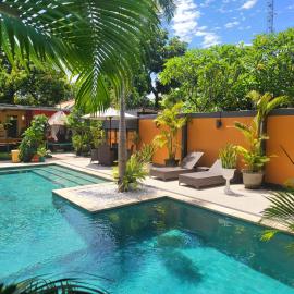 Dewi Sri Guesthouse, hôtel à Mataram