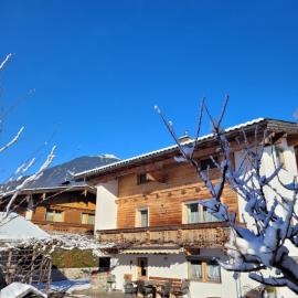 Haus Carmen, hotel a Stumm