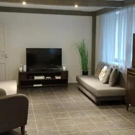 Cellar Apartment in Vaasa, viešbutis Vasoje