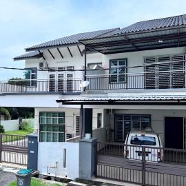 SingBeach holiday house, hótel í Mersing