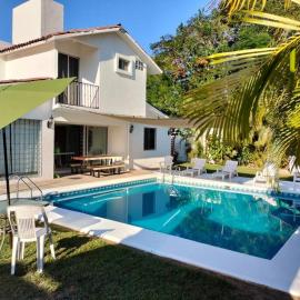 Casa Zihuana, viešbutis mieste Ikstapa