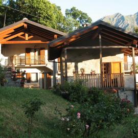 Joy Center - Casa e Appartamenti Vacanza in Val Pellice, hotel u gradu 'Villar Pellice'