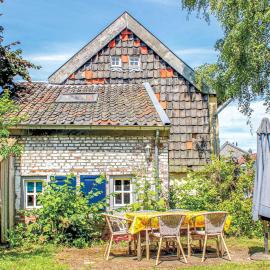 Stunning Home In Gulpen With Wifi