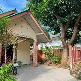 Mango House