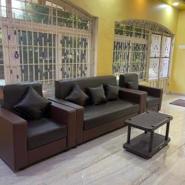 RIVER VIEW HOME STAY SERVICE APARTMENT