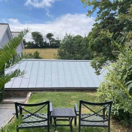 The Loft Apartment @ Lower Coombe Royal, hotel a Kingsbridge