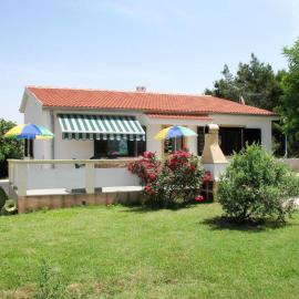 Joso Dalmatia, hotel u gradu Vir