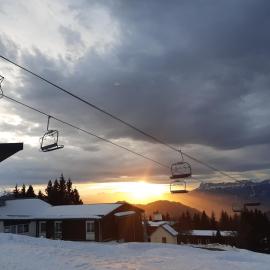 Ski-to-door apartment au Collet d'Allevard, hotel en Allevard