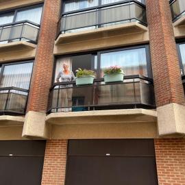 Appart sympa 6p avec garage et terrasse ensoleillée et spacieuse à 25m de la Mer Westende، فندق في ميدل كيرك
