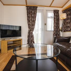 Lochlands 2br family caravan - pets-play park