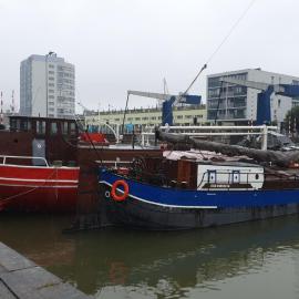 Boat-Apartment Rotterdam Fokkelina, hotel in Rotterdam
