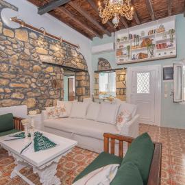 Philoxenia traditional house, hotel in Pastida