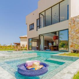SA07 Maravilhosa Casa 5 Suítes - Reserva de Sauípe، فندق في كوستا دو ساويب