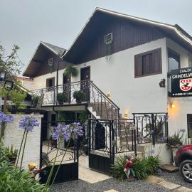 Chalés Grindelwald, hotel i Monte Verde