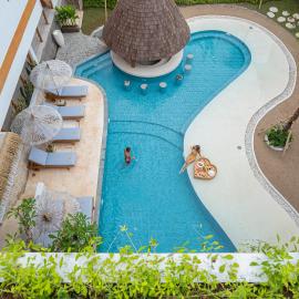 Roomates Beach Hostel Canggu by Ini Vie Hospitality, khách sạn ở Canggu