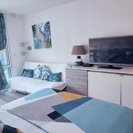 Studio entre ciel et mer sans coupure d'eau, hotel in Le Gosier