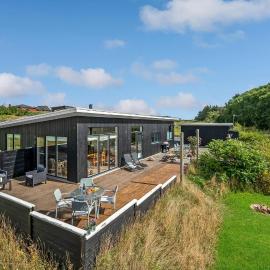Three-Bedroom Holiday Home In Spottrup, hotell i Spottrup