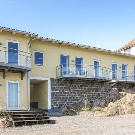 Gorgeous Apartment In Allinge With Wifi