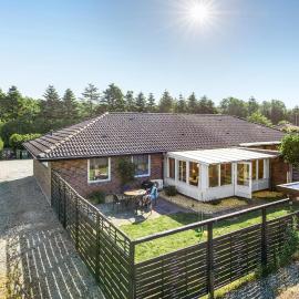 Gorgeous Home In Millinge With Wifi، فندق في Millinge