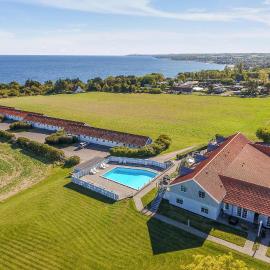 Nice Apartment In Allinge With Wifi, hotel in Allinge
