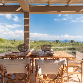 Aelia Home Suites, hotell i Marathopoli