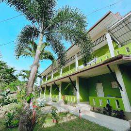 FairHouse khaolak, hotel in Khao Lak