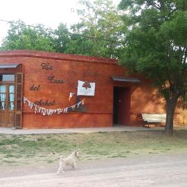 La Casa del Árbol, hotel in Carmen de Areco
