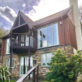 8 Oakridge, St Mellion, hotel in St. Mellion