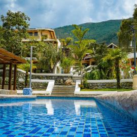 Uzhupud Garden Hotel & Lodge, hotel en Paute