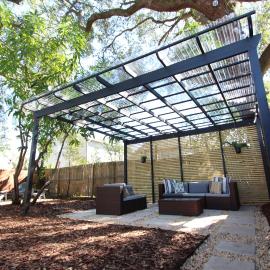 3 Bedroom Modern Ybor City Home- Pet Friendly, hotel in Tampa