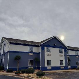 Days Inn & Suites by Wyndham Huntsville, hotel a Huntsville