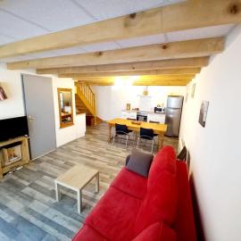Maison de ville au cœur du quartier historique, hotel en Oloron-Sainte-Marie
