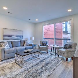 Downtown Traverse City Condo: 32 Mi to Ski Slopes!