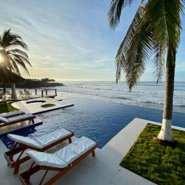 Vista Las Olas Resort, hotel u gradu El Cuco