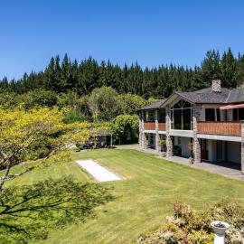 Chalet Eiger, hotel in Taupo