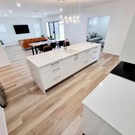 Large and Private Executive Home - Secure parking for boats