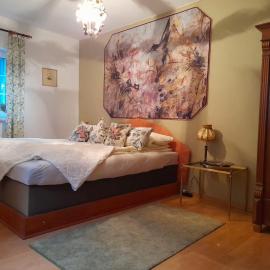 Doppelbettzimmer auf Bauernhof in Naturalleinlage, hotel sa Königsberg