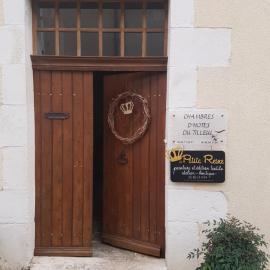 chambres d'hôtes du Tilleul, Hotel in Nanteuil-en-Vallée