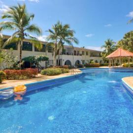 Lovely Condo (8 people): Pools, Tennis Courts, BBQ, hotelli kohteessa Manuel Antonio