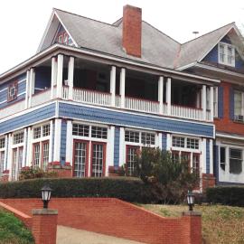 2439 Fairfield "A Bed and Breakfast"