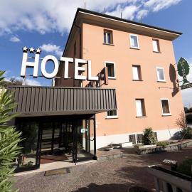 Hotel La Pioppa – hotel w Bolonii