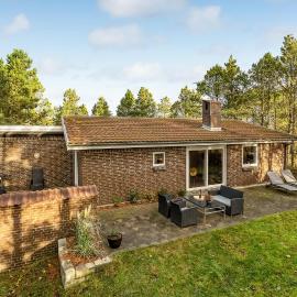 Cozy Home In Sæby With Sauna: Sæby şehrinde bir otel