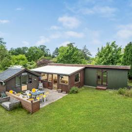 Lovely Home In Sjællands Odde With Wifi, hotel in Tjørneholm