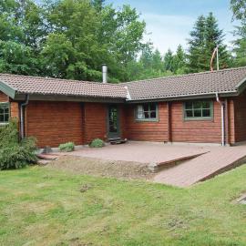 Three-Bedroom Holiday Home In Roslev, ξενοδοχείο σε Roslev